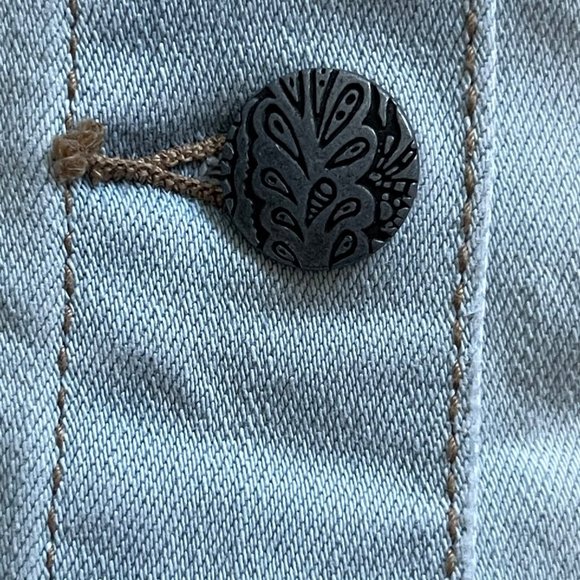 prAna Women's Medium Dree Light Blue Denim Button Down Vest Light Distressing - Picture 7 of 9